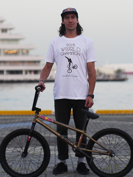 Jorge “Viki” Gomez