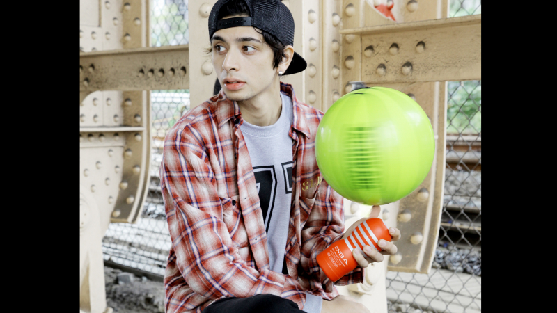 ZiNEZ a.k.a.KamikazeとTENGA