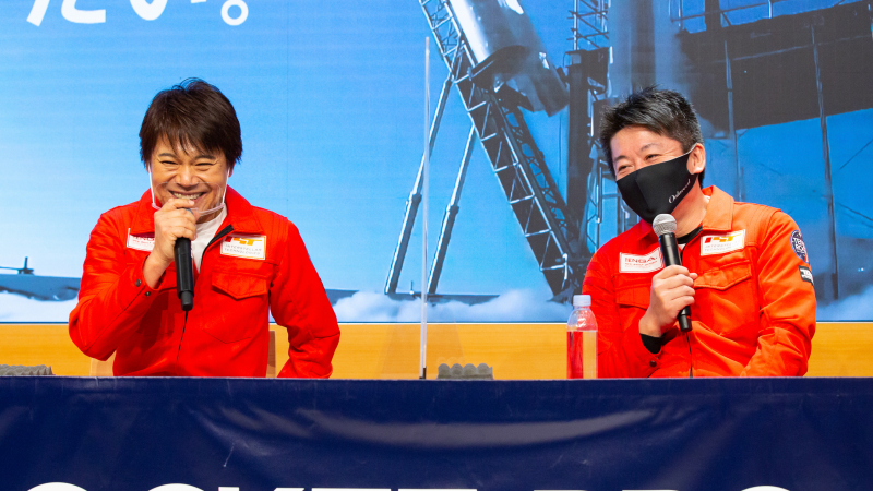TENGA President Koichi Matsumoto and Interstellar Technologies Inc Founder Takafumi Horie talk and laugh at the TENGA Rocket Press Conference