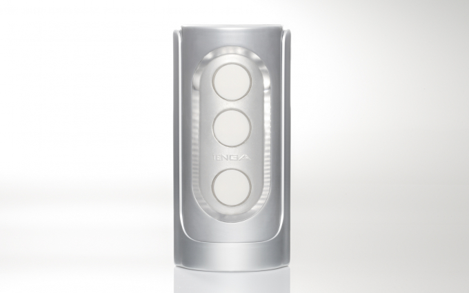 請由此前往FLIP HOLE SILVER/鋒利銀 購入頁面